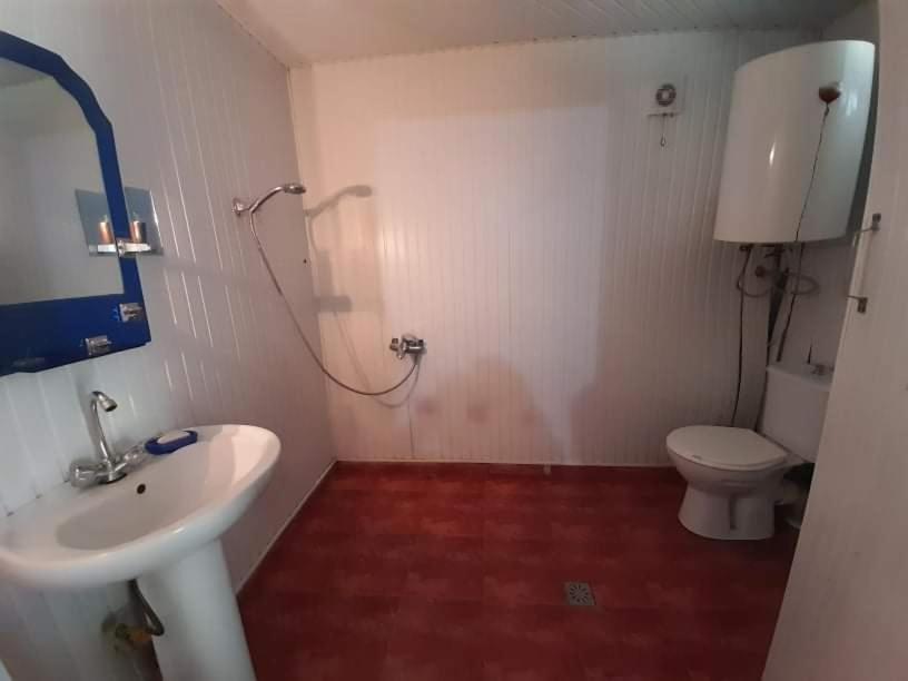 Guesthouse Lika ウシュグリ エクステリア 写真